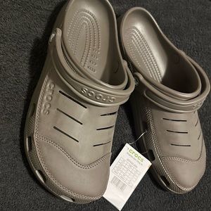 Crocs men’s bogota clogs